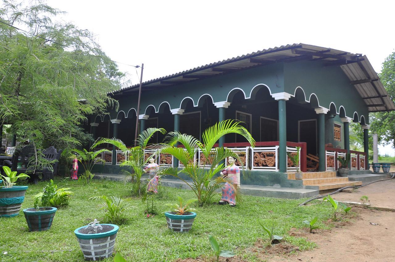 Rock Lake Home Stay Sigiriya Exteriér fotografie