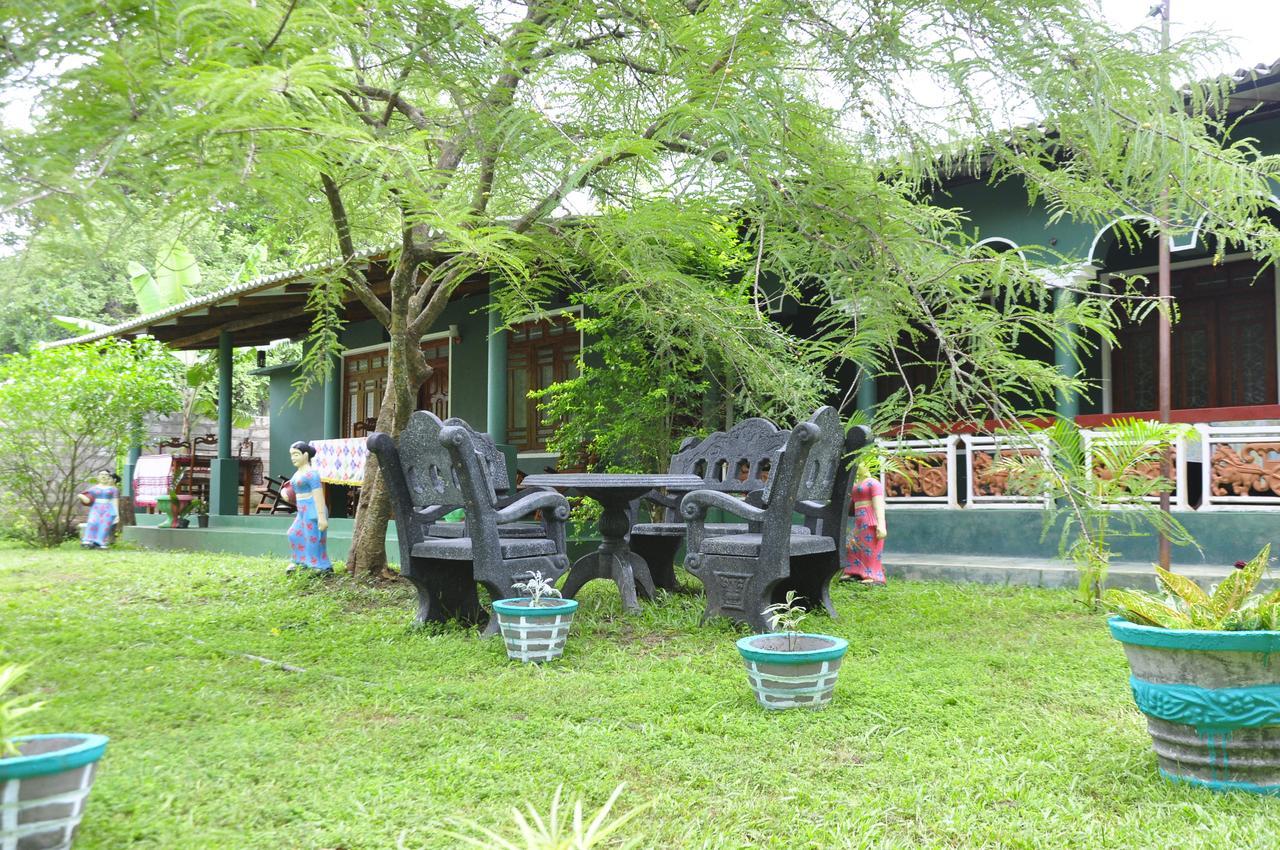 Rock Lake Home Stay Sigiriya Exteriér fotografie