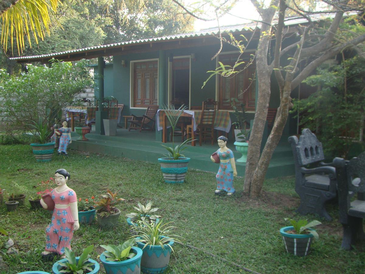 Rock Lake Home Stay Sigiriya Exteriér fotografie