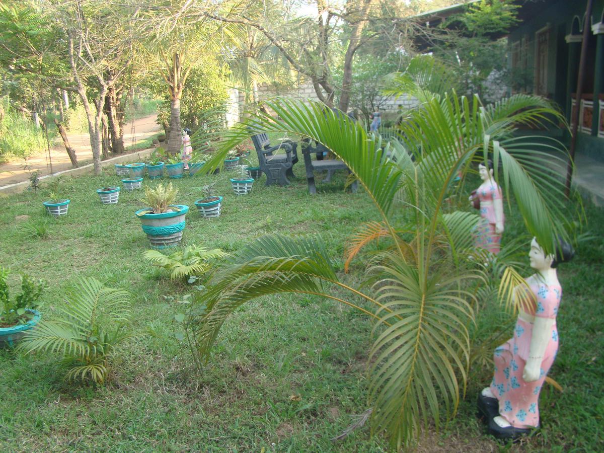 Rock Lake Home Stay Sigiriya Exteriér fotografie